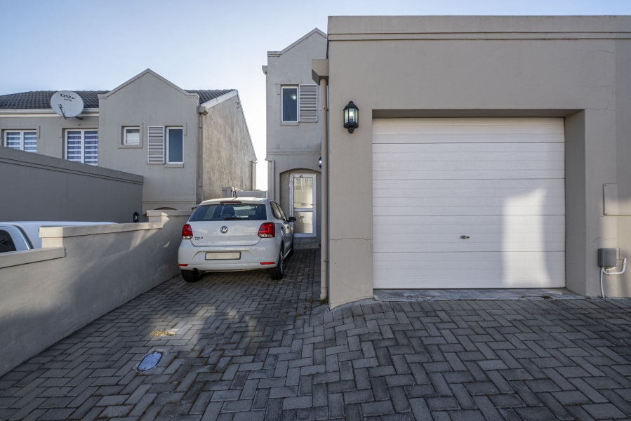 2 Bedroom Property for Sale in Normandie Western Cape